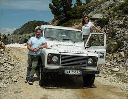 C'est la promesse de off roads, les routes de l'extrême que rmc avec lui, elle est partie en mongolie sur une route de l'extrême appelée la route de la transhumance. Off Roads Les Routes De L Extreme S01e03 Au Montenegro Avec Christian Califano Documentaire Programme Tv Replay