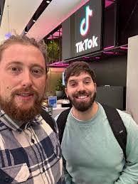 Bruce Dupuis's Instagram, Twitter & Facebook