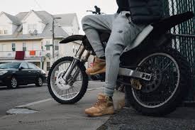 The fresh foam paradox sneaker boot features a suede/ballistic mesh upper and lugged rubber outsole for waterproof comfort that protects against the elements. Fresh Foam Paradox New Balance Off 76 Free Delivery