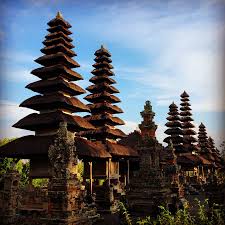 Taman ayun temple is also one of six royal temples in bali making it very important both spiritually and historically. Visiting Bali Temples Pura Taman Ayun And Tanah Lot The Occasional Traveller
