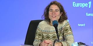 Aujourd'hui elle file le parfait amour avec le diplomate et ancien conseiller de françois. Mazarine Pingeot Raconte La Blague Genante Que Sa Fille Aime Lui Faire Dans Le Metro
