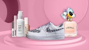 It was my birthday recently, and as usual i didn't get what i really wanted. 35 Gifts For Teenage Girls In 2020 Makeup Gadgets They Actually Want Glamour