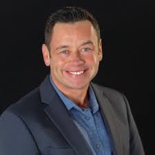 West Palm Beach here I come. Super excited to be heading to my first in  person John Maxwell Team LIVE2LEAD program hosted by the one and only Kelly  Merbler. Can't wait to