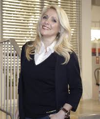 Página administrada por fãs da atriz sofia alves. Sofia Alves Em Acao Veja As Primeiras Imagens De Serra Nova Novela Da Sic