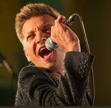 Jeremy Renner Singing His New Release Main Attraction His Voice Is Phenomenal Jeremy Renner Renner Jeremy