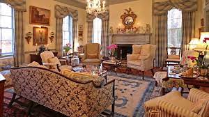 Holly holden is a ct based interior designer, tv host of you are cordially invited, author of the pretty and proper living room and youtube. Welcome To Classic Design Channel With Holly Holden Youtube