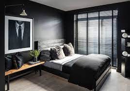 Act now to take advantage of free shipping and curbside pickup! Brutalnost I Zhenstvennost Kontrastnyj Interer Kvartiry V Nyu Jorke Photos Ideas Design Stylish Bedroom Black Bedroom Design Mens Bedroom