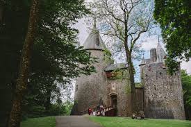 If you are looking to get married in caerphilly castle then you are making an excellent decision. Cardiff Wedding Photographer Sean Karina Colin Nicholls Hereford Wedding Photographer