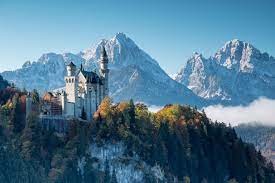Choose your favorite neuschwanstein castle paintings from 103 available designs. Neuschwanstein Is The Most Visited Castle In Germany