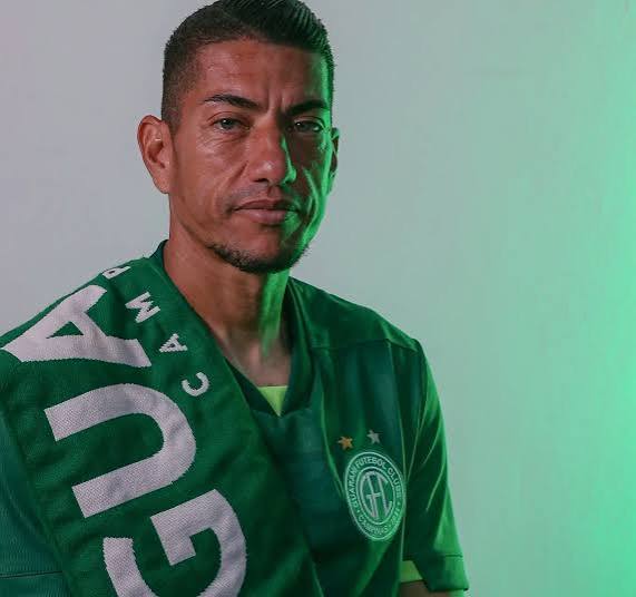 Ex-Corinthians rescinde com Guarani ap&oacute;s passagem apagada
