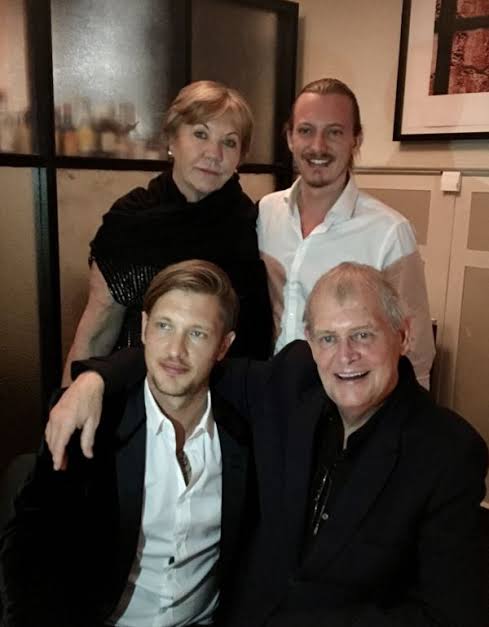 A statement from THE FARNHAM FAMILY by JILL, JOHN, ROB AND JAMES -