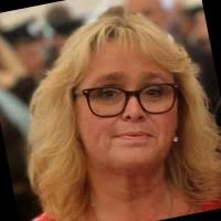 50+ "Lisa Simmonds" profiles