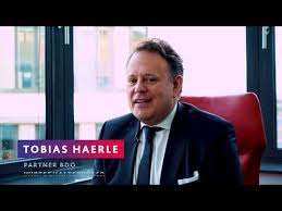 A financial advisor, or financial consultant, is responsible for providing businesses and individuals with sound advice regarding their financial planning and investments. Prufungsleiter Financial Services Banking Wirtschaftsprufung Audit W M D Job Bei Bdo Ag Wirtschaftsprufungsgesellschaft In Hamburg Berlin Frankfurt Munchen Oder Dusseldorf