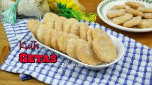 Explore more searches like kuih tepung pulut. Kuih Getas Mudah Dan Sedap Tips Menyira Yang Betul Gerenti Jadi Kuih Getas Recipe Malina Lina Pg Youtube