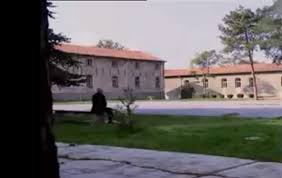 No Context Kurtlar Vadisi On Twitter Halo Dayi Nin Banktaki Bu Bekleyișini Hergun Yasiyoruz Gemi Falan Hikaye O Helikopter Buraya Gelecek