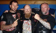 Jun 15, 2021 · a fatal shooting at a bikie clubhouse on the nsw central coast in 1999 continues to stump police, with $500,000 now on offer for help in solving the crime. Coffin Cheaters