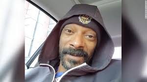 Doggy dogg christmas — snoop dogg. Snoop Dogg Uses Frozen To Encourage People To Let It Go And Idina Menzel Responds Cnn
