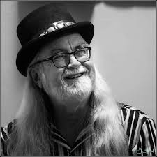 Hello, plans just changed here as the house I was to be sitting had to  change plans due to a family matter that they had. So, I know it's last  minute, but