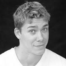 Only Friends Podcast (@OnlyFriends_Pod)