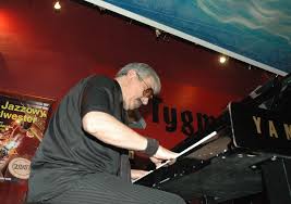 W wieku 82 lat zmarł kompozytor, pianista i saksofonista wojciech karolak. Wojciech Karolak Wikipedia Wolna Encyklopedia
