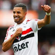 Uefa.com works better on other browsers for the best possible experience, we recommend using chrome , firefox or microsoft edge. Bruno Peres Returns To Roma Chiesa Di Totti