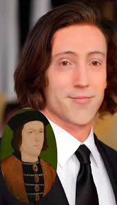 Well that's just bleeding typical! After much consideration, I'd decided to  attend Hipsville Medieval-A-Go-Go as King Edward II (reign: July  1307-January 1327). Having sorted out a costume with ALL relevant  accessories, I've