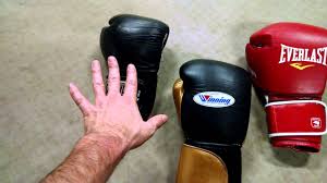 How To Pick Boxing Glove Weight