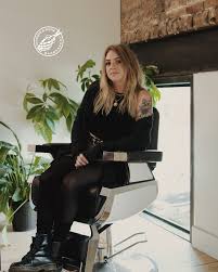 Hi, I'm Bree! Cutting hair is the perfect mix of art and socializing for  me. I love the creative aspects of it just as much as I like getting to  know you!