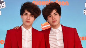 Die haltestellen befinden sich direkt an den gropius passagen. Raububerfall Auf Bank In Neukolln