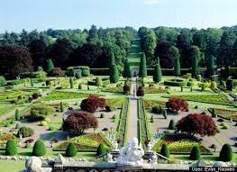 Drummond Castle Gardens Scotland Castle Garden Renaissance Gardens Beautiful Gardens