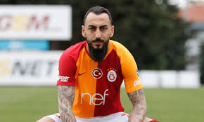 Τρία χατ τρικ μέσα σε ένα ημερολογιακό. Epishmo Sthn Galatasarai O Mhtrogloy Fosonline