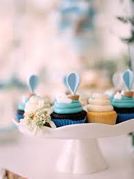 Cosy table lighting, stunning centrepieces, and other table decorations that make the day extra special! Sky Themed 1st Birthday Party Birthday Balloon Installation 100 Layer Cake