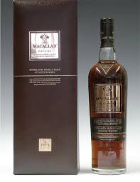 New Gorgeous Collaboration From Macallan And Lalique The Macallan Oscuro Gift Pack If It S Hip It S Here