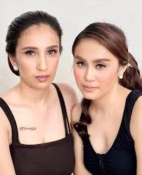 Olive Miraples Artistry