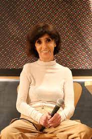 Can the net harness a bunch of volunteers to help bring books in the public domain to life through podcasting? Muore A 63 Anni Anna Marchesini