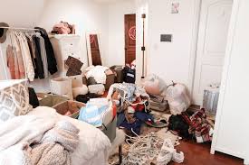 Don't you deserve a bedroom that it's not for you if you're looking to declutter a child's bedroom. Insane Before After Pics Of Decluttering My Room And Closet My Tips Daily Dose Of Charm