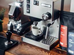 Specialty coffees and the best espresso equipment for restaurants, coffees shops and home baristas. Espresso Machine Which Is The Right One 2021 Guide Coffee Circle