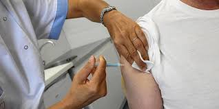 Le calendrier des vaccinations pour 2020 concerne les personnes qui vivent en france. Covid 19 En France La Pression En Faveur De La Vaccination Obligatoire S Accentue