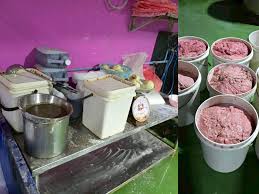 รุ่ง - คำแรกอร่อยคำต่อไป??? ตำรวจสอบสวนกลาง (CIB) ร่วม กรมปศุสัตว์ อย. และ  สสจ.ปทุมธานี บุกโรงงานเถื่อนลอบผลิตหมูยอ-ลูกชิ้น ไร้ อย. ส่งขายทั่วประเทศ  สืบเนื่องจากกองกำกับการ 4  กองบังคับการปราบปรามการกระทำความผิดเกี่ยวกับการคุ้มครองผู้บริโภค ได้รับการ  ...