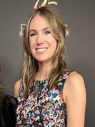 Moving In" Sabrina (TV Episode 2010)