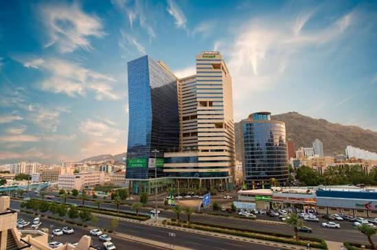 Foto Holiday Inn Aziziya