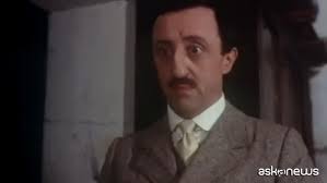 May 31, 2021 · joe lara è morto, addio all'attore di tarzan joe lara , attore 58enne, è morto lo scorso 29 maggio in un drammatico incidente aereo che ha coinvolto anche la moglie e altre cinque persone. Cinema Morto A Roma A 83 Anni L Attore Carlo Delle Piane