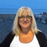 40+ "Louise Hampton" profiles