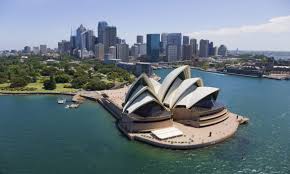 Austrália e Nova Zelândia intensificam atração de imigrantes qualificados em 2026 para suprir déficit crônico