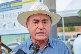 Programa Asfalta Rio Branco avança no bairro Vila da Amizade e moradores  agradecem