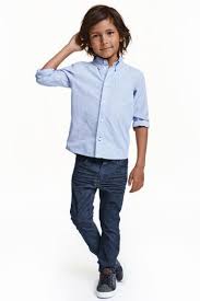 Ce pantalon beige est confectionné dans un velours côtelé de coton doux très confortable. Spodnie Sztruksowe Ciemnoniebieski Dziecko H M Pl Pantalons En Velours Cotele Pantalon Velours Velours Cotele