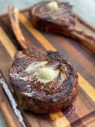 The ideal distance for broiling is 3 to 4 inches from the heat. How To Cook A Tomahawk Ribeye Steak Learning To Smokelearning To Smoke