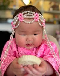 Сар Шинэдээ Сайхан Шинэлээрэй 🇲🇳 Happy Mongolian New Year 🇲🇳 Skye LOVES  aaruul(dry curd)