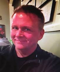 05/04/23 working.indd