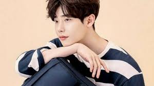 Born on september 14, 1989, lee jong suk started out as a model, becoming. Lee Jong Suk Summoned To Enlist On The 10th Of August What Happens Now Jazminemedia